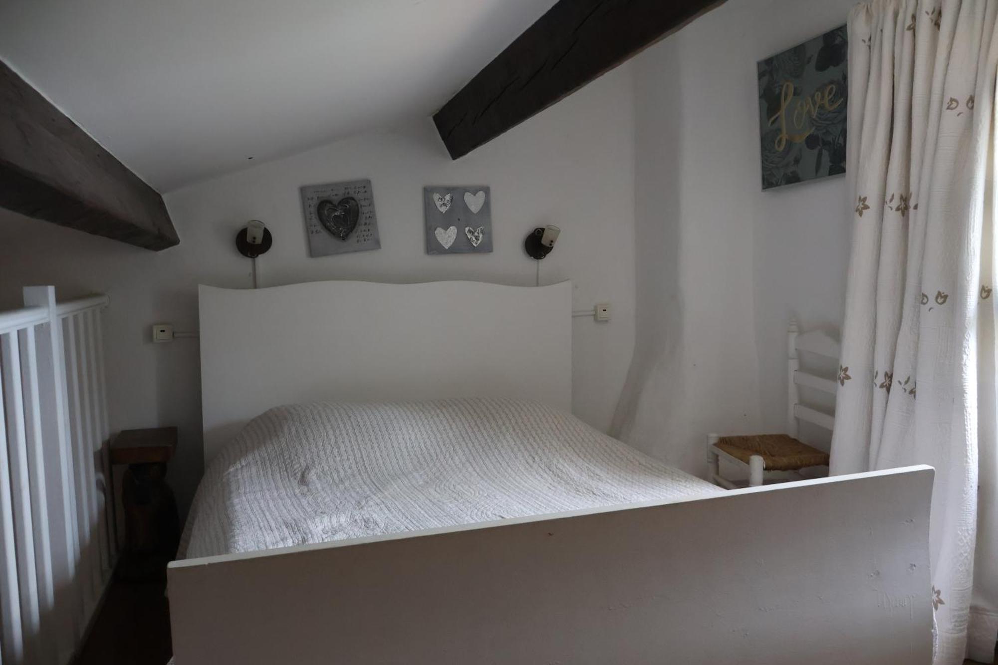 סן-מארי-דה-לה-מאר Gites Chambres D'Hotes Mazet Du Marechal Ferrant מראה חיצוני תמונה