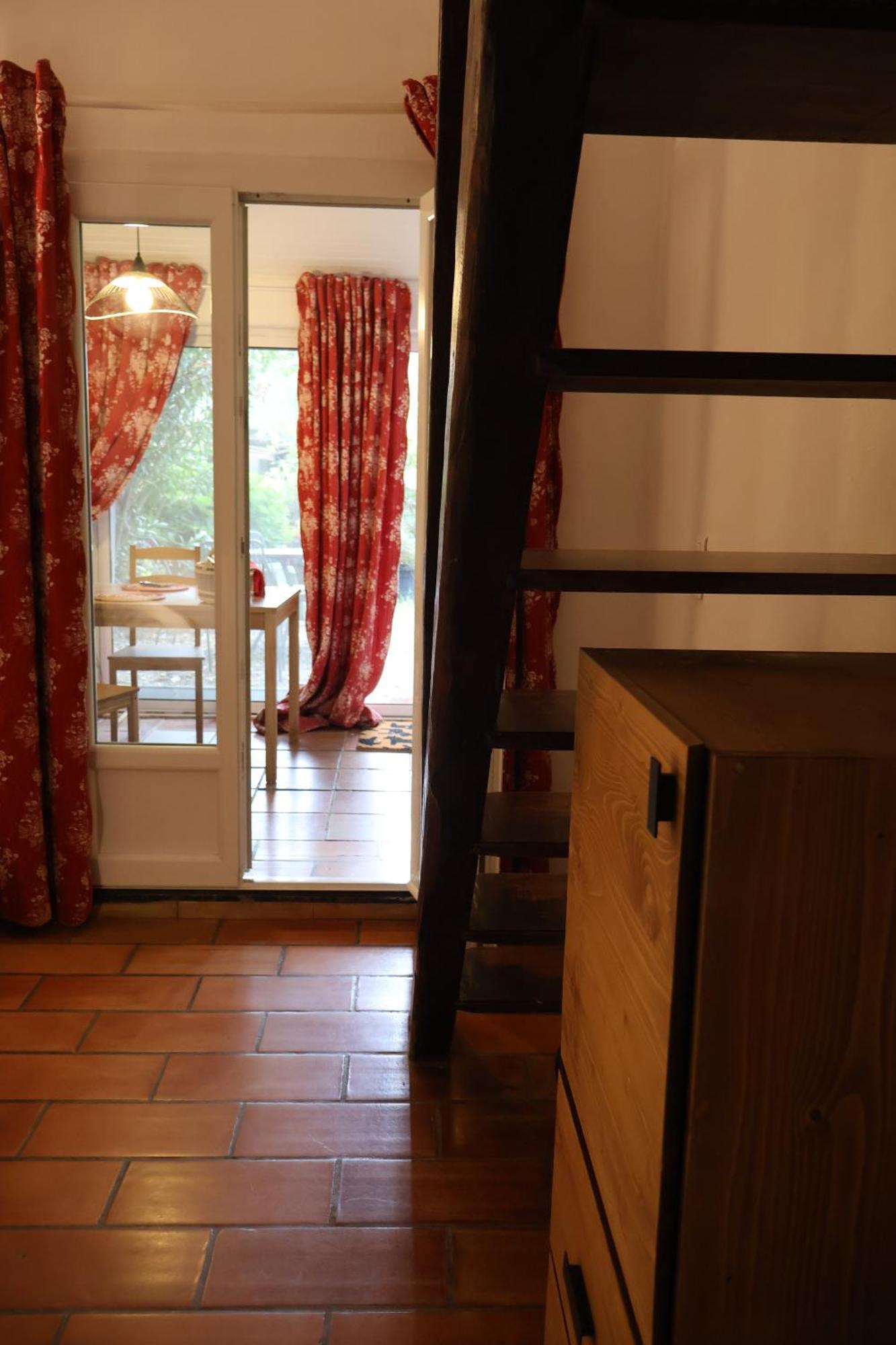 סן-מארי-דה-לה-מאר Gites Chambres D'Hotes Mazet Du Marechal Ferrant מראה חיצוני תמונה