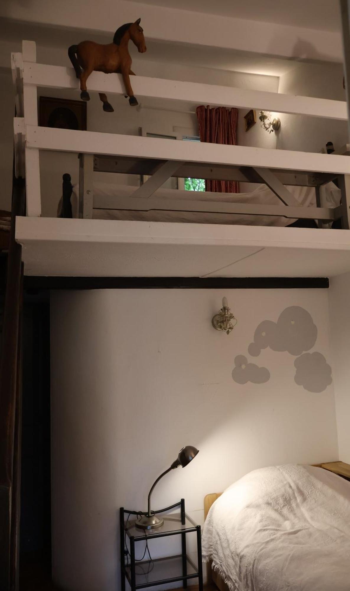 סן-מארי-דה-לה-מאר Gites Chambres D'Hotes Mazet Du Marechal Ferrant מראה חיצוני תמונה